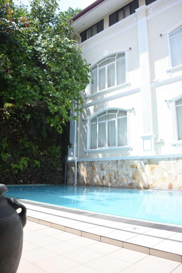 เซ็นโตเรีย ฮิลล์ รีสอร์ต Hotel รัตนปุระ ภายนอก รูปภาพ