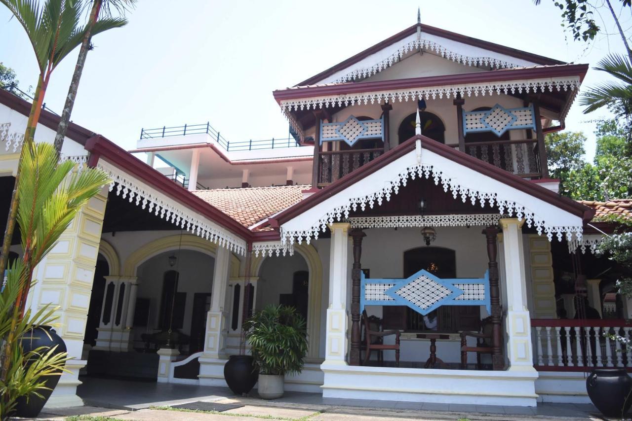 เซ็นโตเรีย ฮิลล์ รีสอร์ต Hotel รัตนปุระ ภายนอก รูปภาพ